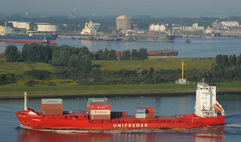 SASCO AVACHA Container Ship IMO 9246140 photo 4