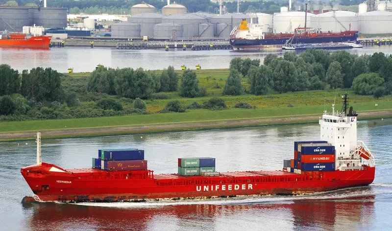 SASCO AVACHA Container Ship IMO 9246140 photo 6