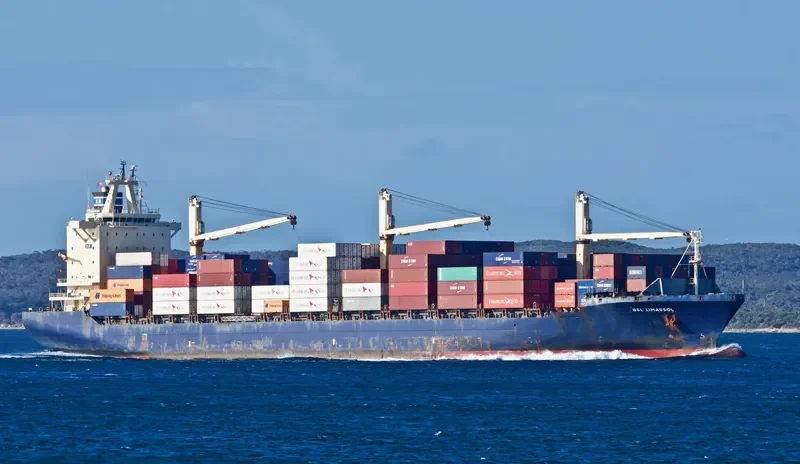 BSL LIMASSOL Container Ship IMO 9246310 photo 2