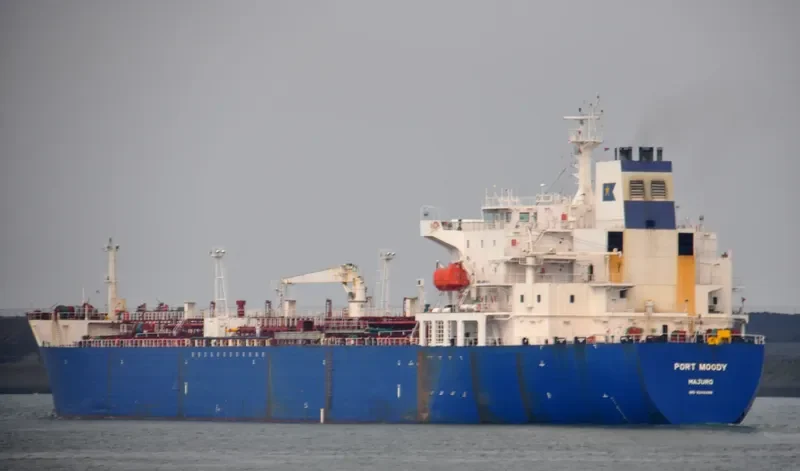 GREEN LAND Tanker IMO 9246449 photo 6