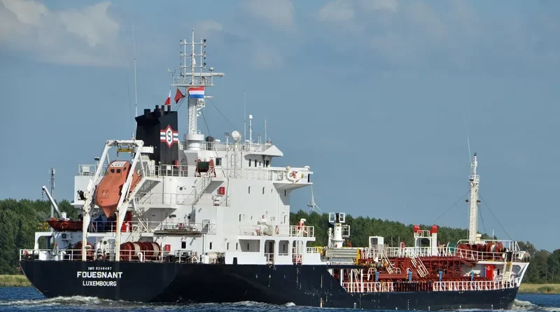 J M A Tanker IMO 9246487 photo 3
