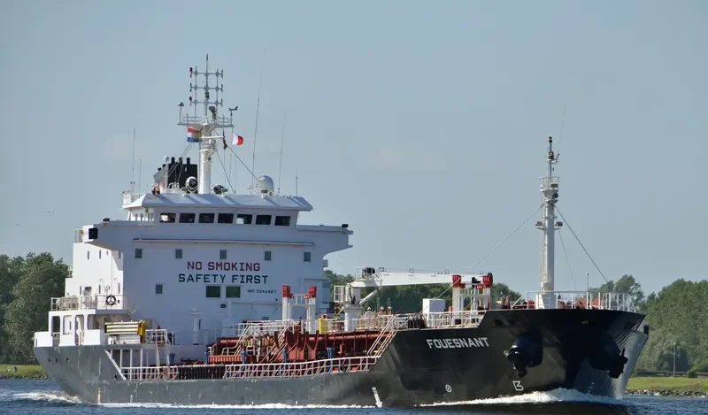 J M A Tanker IMO 9246487 photo 4
