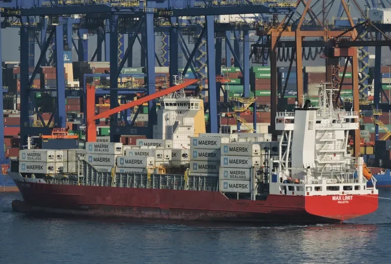 PACIFIC GENEVA Container Ship IMO 9246542 photo 8