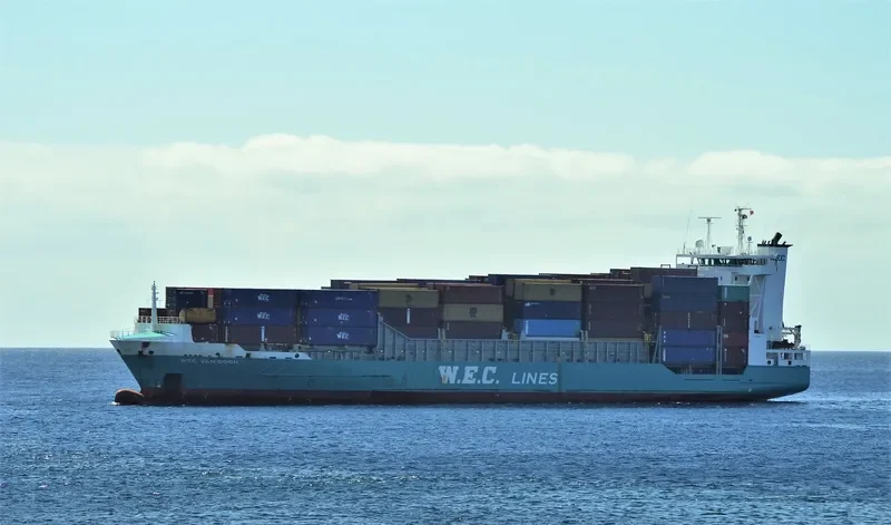WEC VAN GOGH Container Ship IMO 9246566 photo 7