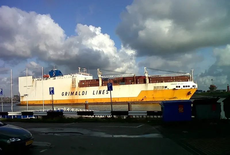 GRANDE AMBURGO Ro-Ro IMO 9246607 photo 5