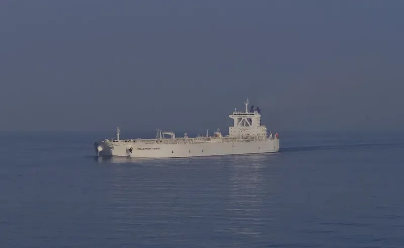 OCEANIA Tanker IMO 9246633 photo 7