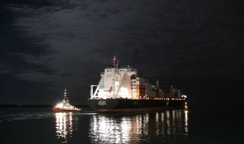 INDEPENDENT QUEST Container Ship IMO 9246700 photo 3