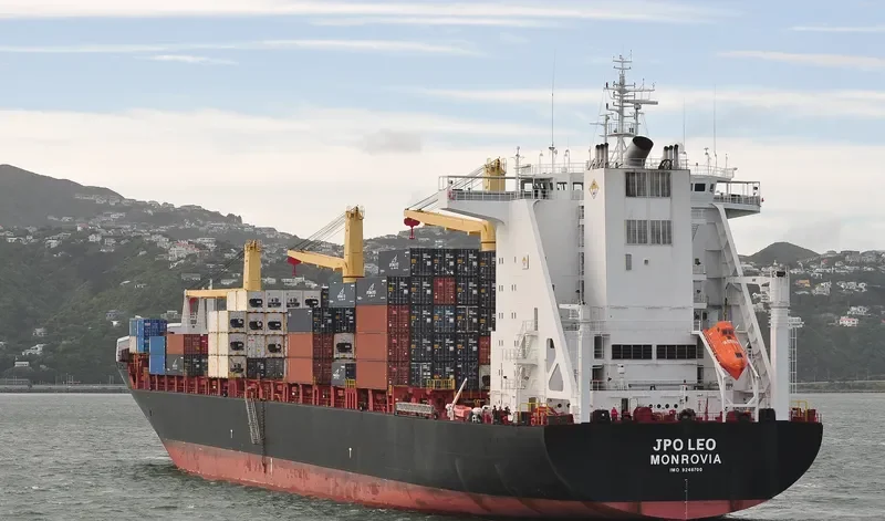 INDEPENDENT QUEST Container Ship IMO 9246700 photo 4