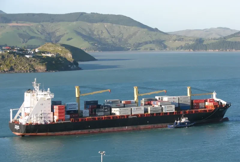 INDEPENDENT QUEST Container Ship IMO 9246700 photo 7