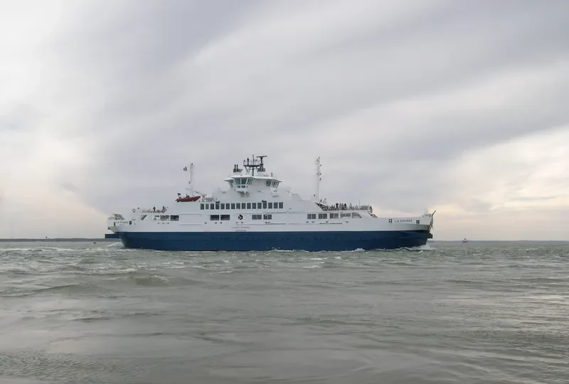 LA GIRONDE Ro-Ro IMO 9246748 photo 6