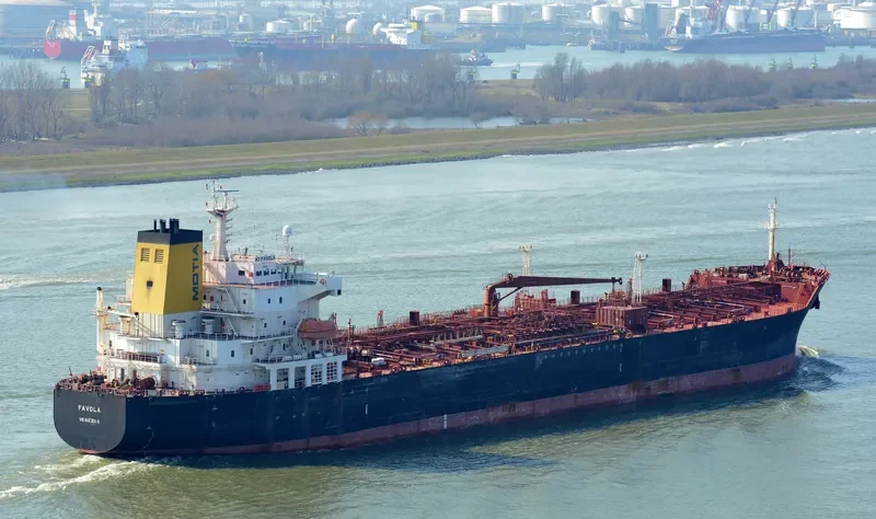 FAVOLA Tanker IMO 9246786 photo 3