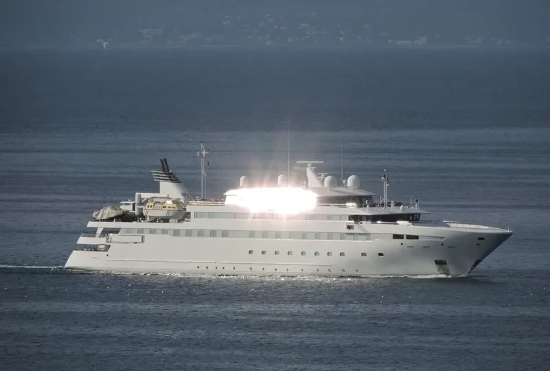 LAUREN L Passenger Ship IMO 9246827 photo 3