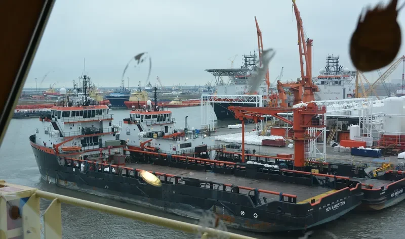 HOS SANDSTORM Offshore Vessel IMO 9246865