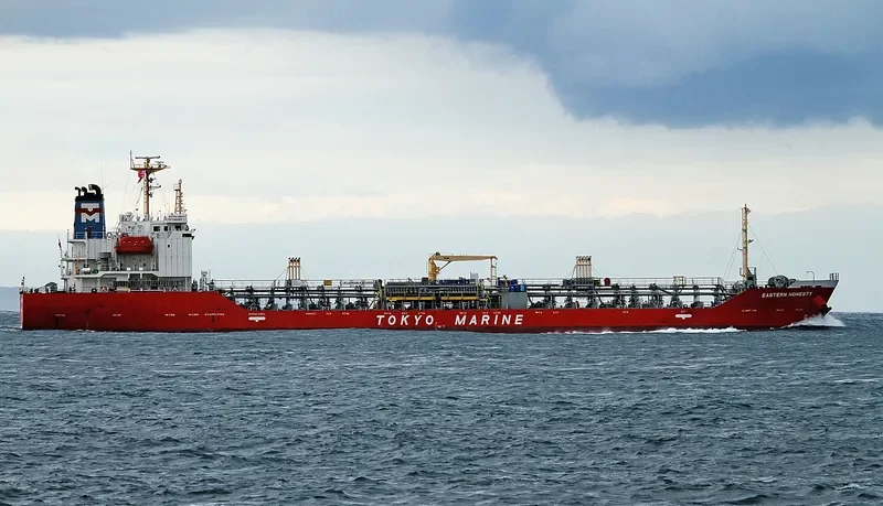 SAEHAN FREESIA Tanker IMO 9246944 photo 4