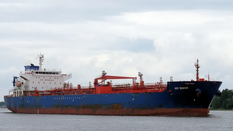 SIMON Tanker IMO 9247493 photo 6