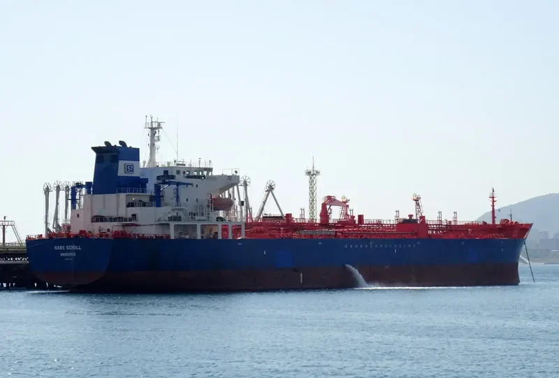 HANS SCHOLL Tanker IMO 9247508 photo 3