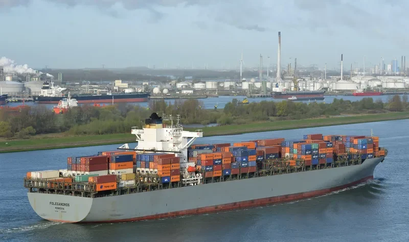 FOLEGANDROS Container Ship IMO 9247560 photo 7