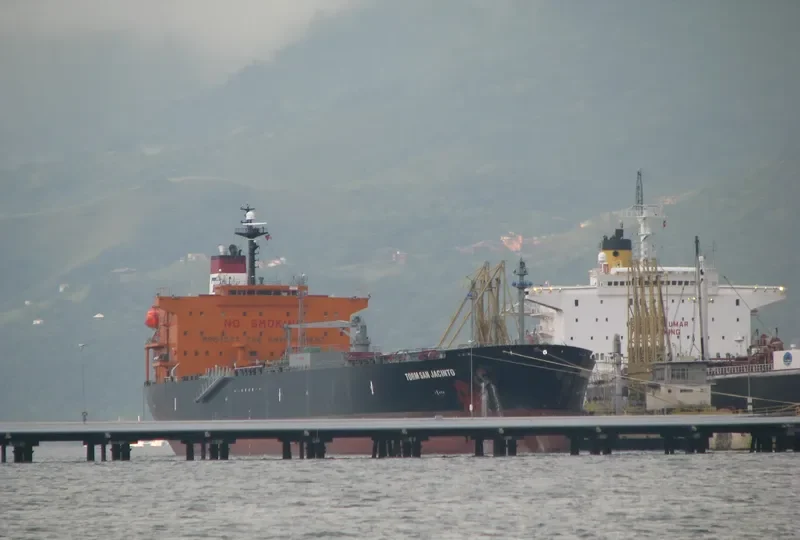 IRIS Tanker IMO 9247778 photo 10