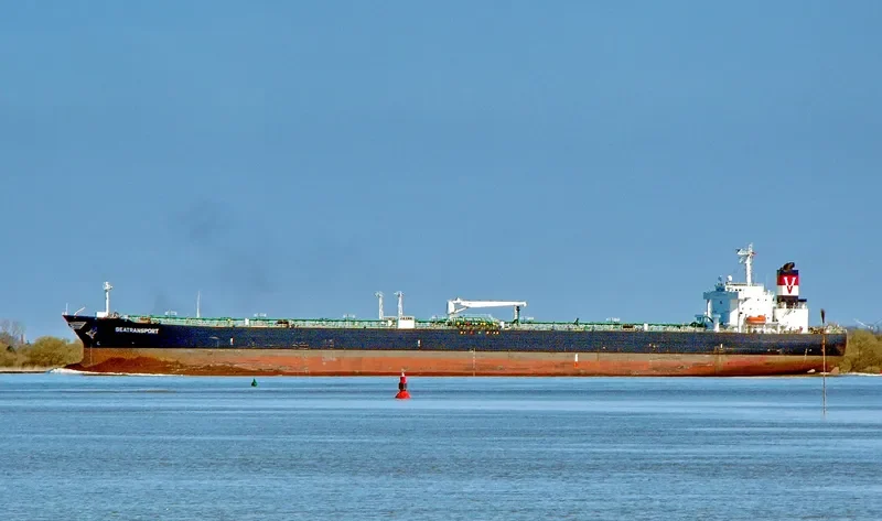 VOYAGER I Tanker IMO 9247821 photo 4