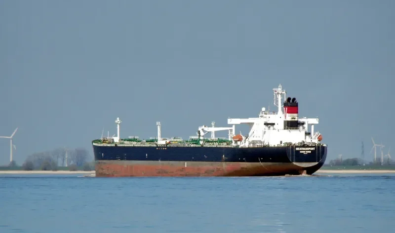 VOYAGER I Tanker IMO 9247821 photo 6
