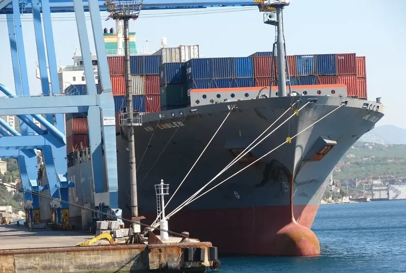 ARNOLD SCHULTE Container Ship IMO 9247948 photo 6