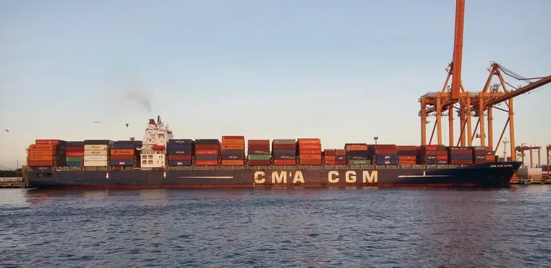 CMA CGM EIFFEL Container Ship IMO 9248112 photo 10