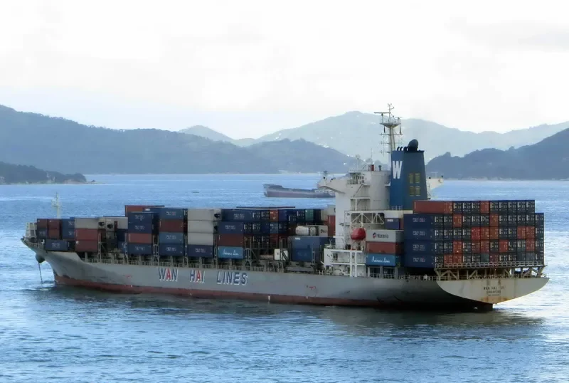 WAN HAI 311 Container Ship IMO 9248681 photo 10