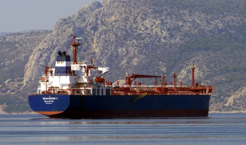 SEACROWN I Tanker IMO 9248801 photo 5
