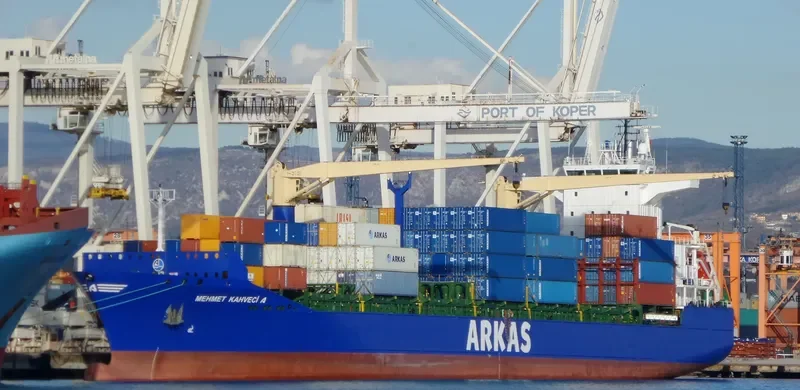 MEHMET KAHVECI A Container Ship IMO 9248916 photo 9