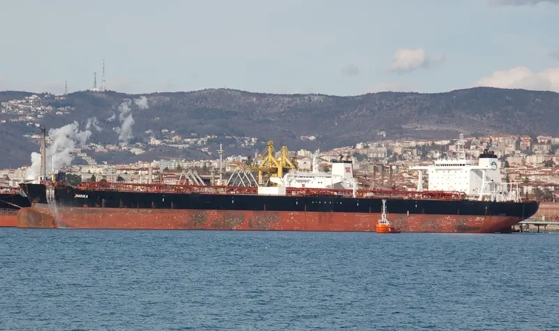 KRITI DIAMOND Tanker IMO 9249075 photo 9