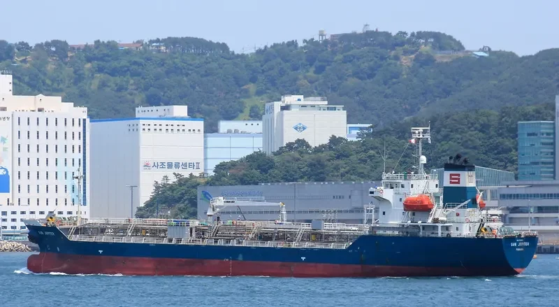DAEHO SUNSTAR Tanker IMO 9249609 photo 3