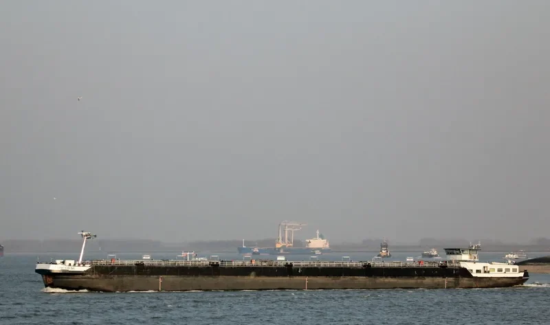 CONCORDE Tanker IMO 9249855 photo 5
