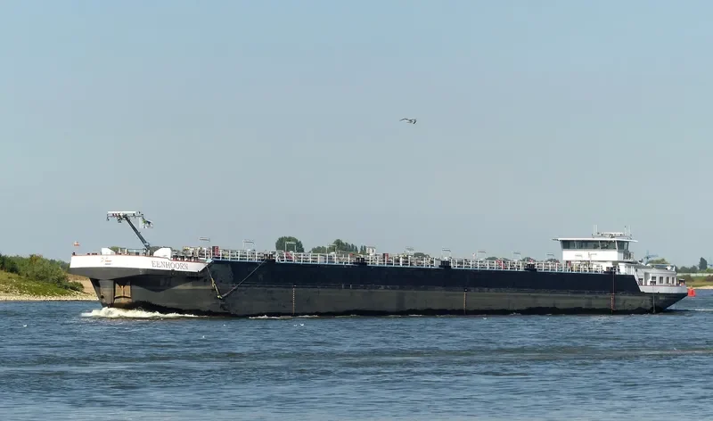 EENHOORN Tanker IMO 9249867 photo 2