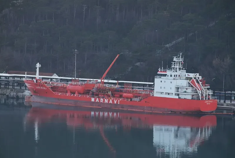 LUCA IEVOLI Tanker IMO 9250086