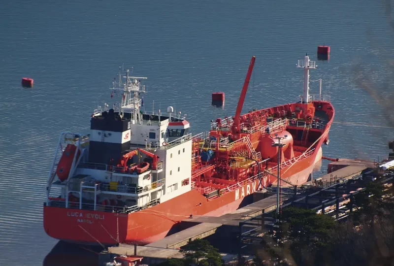 LUCA IEVOLI Tanker IMO 9250086 photo 3