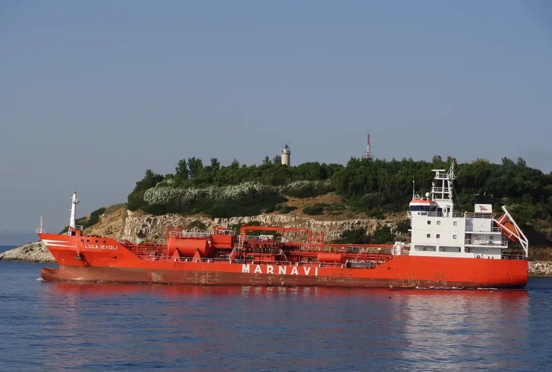 LUCA IEVOLI Tanker IMO 9250086 photo 10