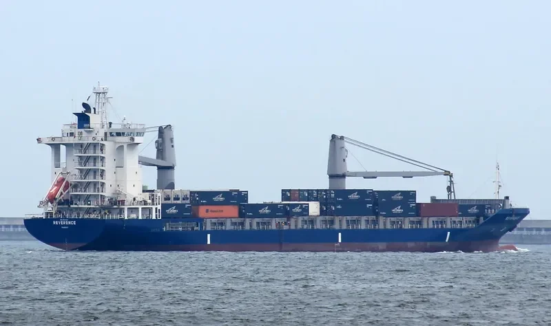 REVERENCE Container Ship IMO 9250933 photo 4