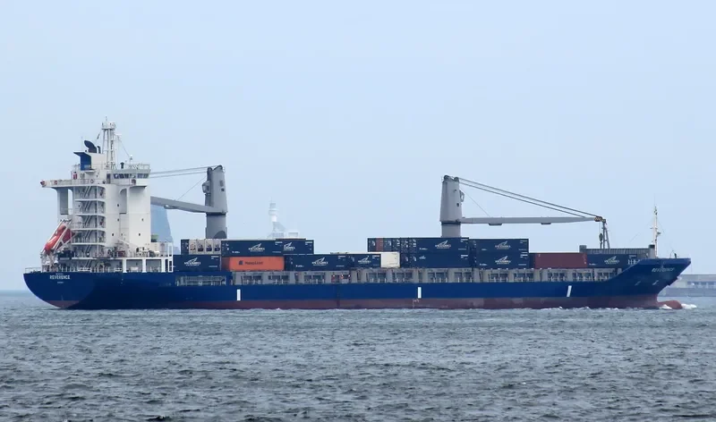 REVERENCE Container Ship IMO 9250933 photo 5