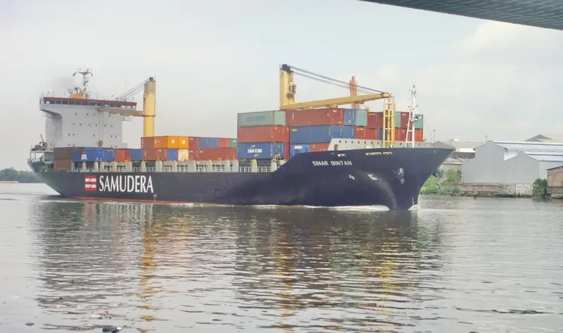 SINAR BINTAN Container Ship IMO 9250957