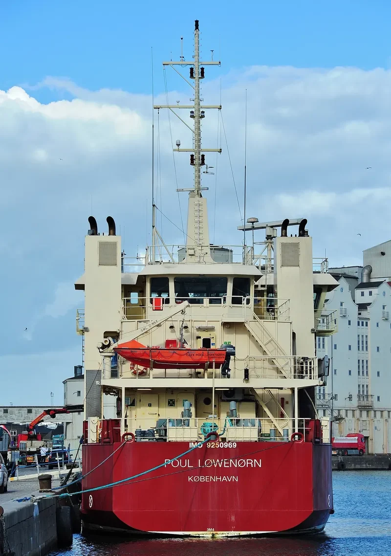 POUL LOWENORN General Cargo IMO 9250969 photo 4