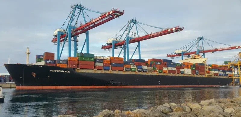PERFORMANCE Container Ship IMO 9250971 photo 7