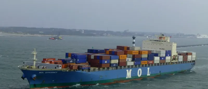 SEASPAN EFFICIENCY Container Ship IMO 9251365 photo 3