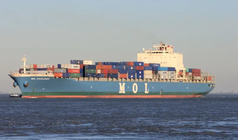 SEASPAN EXCELLENCE Container Ship IMO 9251377 photo 9