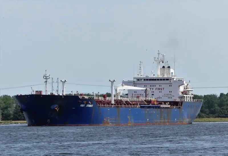DAPHNE I Tanker IMO 9251456 photo 2