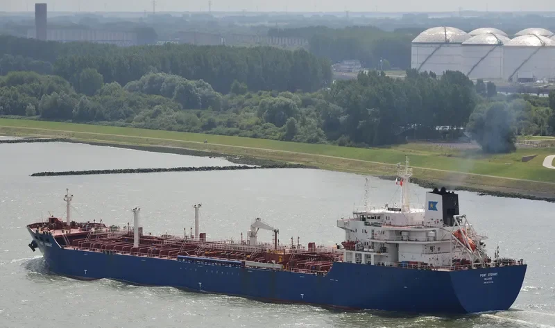 DAPHNE I Tanker IMO 9251456 photo 6