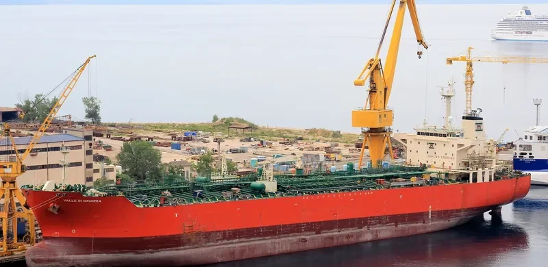 VALLE DI NAVARRA Tanker IMO 9251547 photo 5