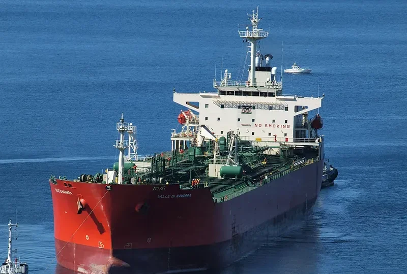 VALLE DI NAVARRA Tanker IMO 9251547 photo 10