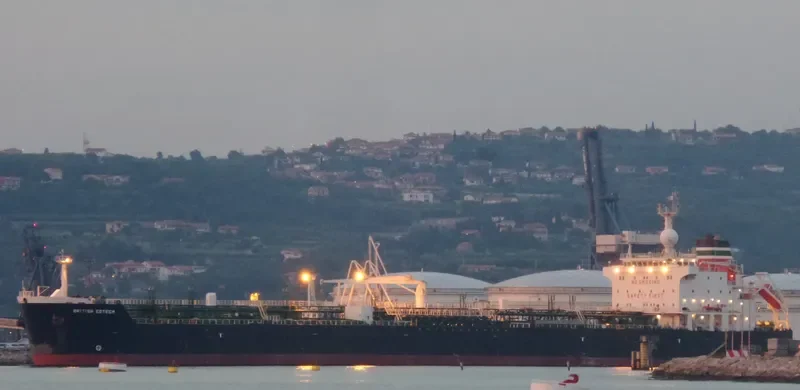 SC ESTEEM LII Tanker IMO 9251573 photo 3
