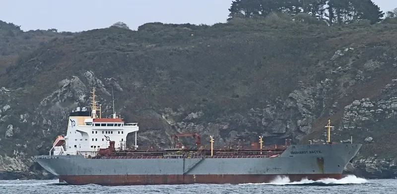 EBERHARDT ARCTIC Tanker IMO 9251676 photo 9
