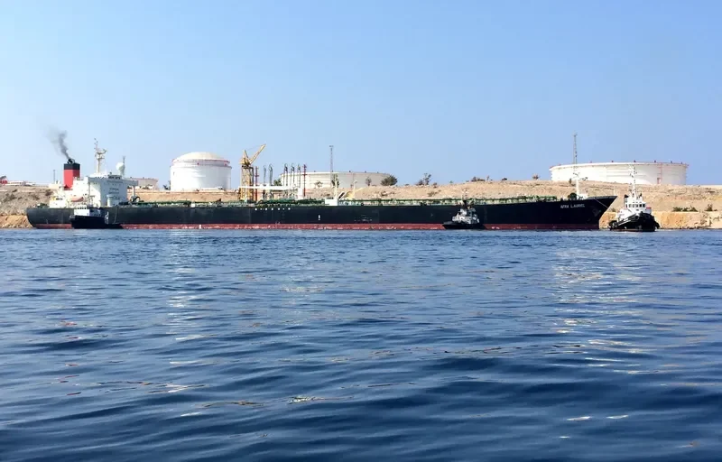 AFRA LAUREL Tanker IMO 9251810 photo 7